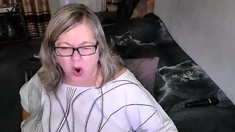 Lana online show from October 2025 12:51:02 AM