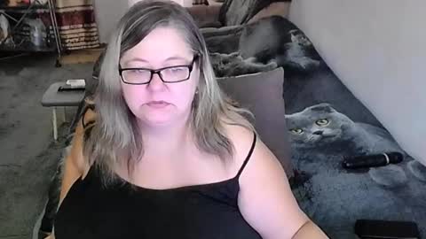 Lana online show from February 2026 01:43:02 AM