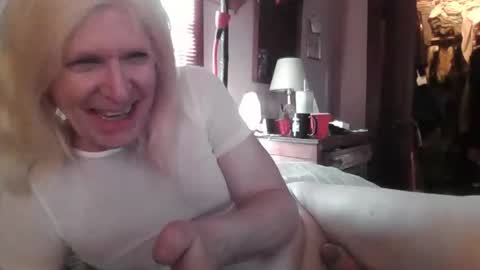 Snapshot of twin53 chatting on February 2026 02:29:02 PM Kitten online show from February 2026 02:29:02 PM