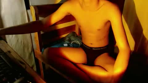 Snapshot of twink_cristian27 chatting on December 2025 09:51:01 AM twink_cristian27 online show from December 2025 09:51:01 AM