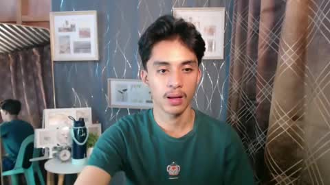 Snapshot of twink_hairyass69 chatting on December 2024 08:00:02 AM Aladin online show from December 2024 08:00:02 AM