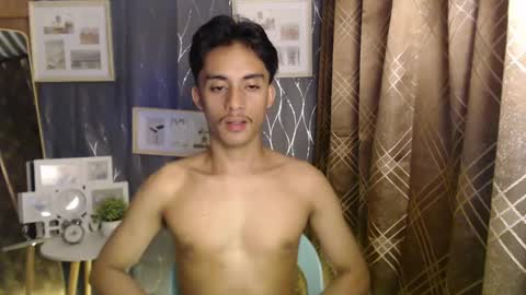 Snapshot of twink_hairyass69 chatting on January 2025 07:00:02 PM Aladin online show from January 2025 07:00:02 PM