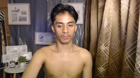 Snapshot of twink_hairyass69 chatting on January 2025 07:16:02 PM Aladin online show from January 2025 07:16:02 PM