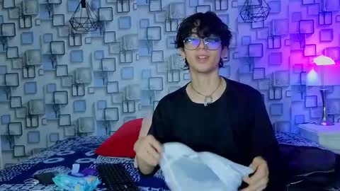 Snapshot of twink_sebas7 chatting on May 2026 12:11:02 PM Sebastin online show from May 2026 12:11:02 PM