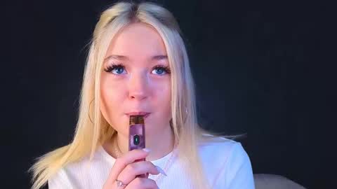 twinklefluff online show from March 2025 06:17:02 AM