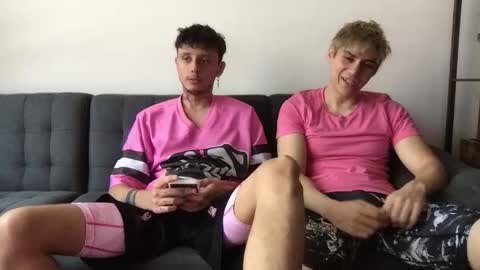 Derrick online show from October 2025 04:53:02 PM