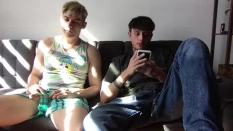 Derrick online show from November 2025 08:27:02 PM