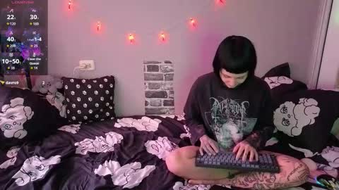 Sin and Skin online show from December 2025 10:10:02 AM