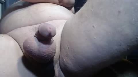 twizzler522 online show from December 2025 01:22:02 AM