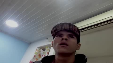 twobadboysonequeen online show from January 2026 07:28:02 PM