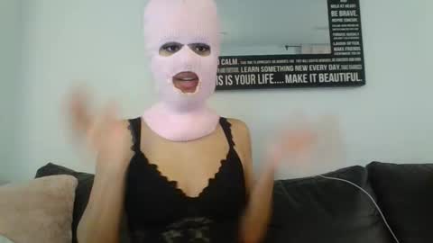 AvaMini online show from April 2026 05:18:02 AM