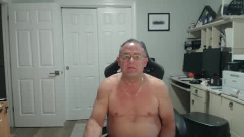 Twopeopleinlove online show from November 2025 11:20:01 AM