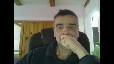 twoperes online show from October 2025 01:35:02 PM