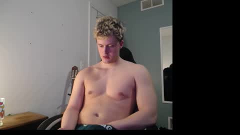 Snapshot of twunkaton chatting on February 2026 05:55:02 PM twunkaton online show from February 2026 05:55:02 PM