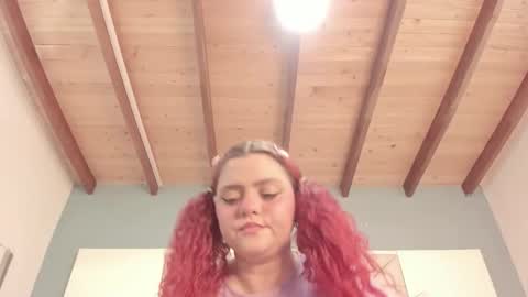 Snapshot of twwiiggy19 chatting on November 2025 08:51:01 PM Twiggy online show from November 2025 08:51:01 PM