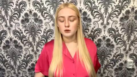 Grace online show from November 2025 04:07:02 PM