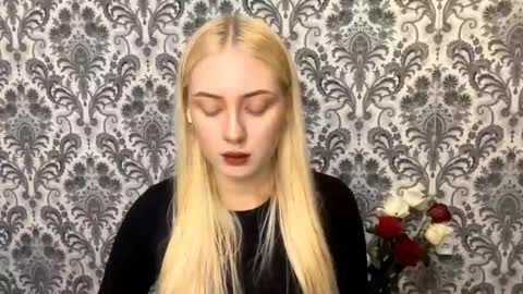 Grace online show from November 2025 01:33:02 PM