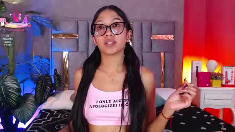 tyla_ks online show from December 2025 08:59:02 PM