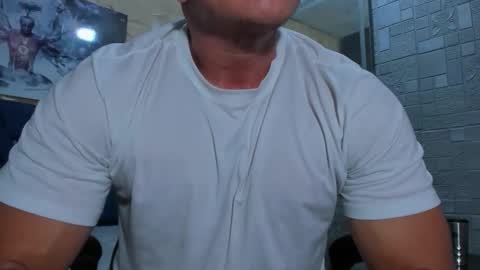 Snapshot of tyleer_scot chatting on May 2026 07:52:02 PM Tyleer Scot online show from May 2026 07:52:02 PM