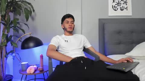 Tyler Fox online show from July 2026 06:47:02 AM