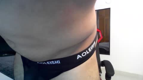 tyler_hank1 online show from September 2025 01:10:01 PM