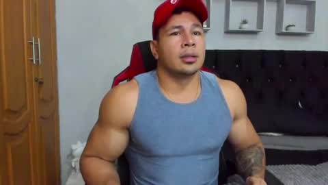 tyler_hank1 online show from July 2026 01:30:02 AM