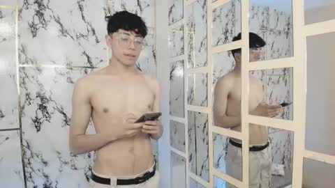 Tylhugedoom online show from January 2025 01:49:01 PM