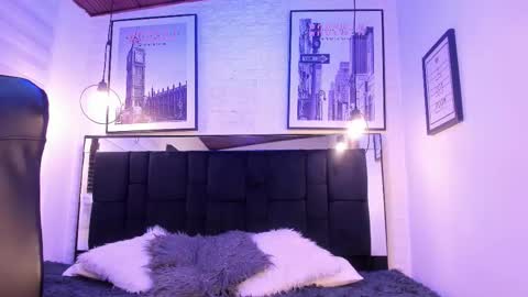       online show from October 2025 04:13:01 AM