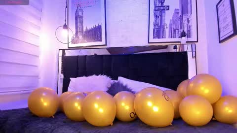       online show from November 2025 04:12:01 AM