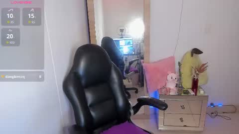 tylor_love online show from July 2026 10:38:02 PM