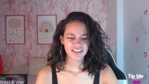 Snapshot of tyna_ch chatting on February 2025 07:46:01 PM TYNA online show from February 2025 07:46:01 PM