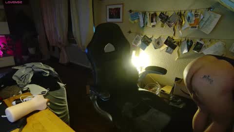 Snapshot of tyran28111984 chatting on March 2026 02:16:02 AM Sascha online show from March 2026 02:16:02 AM