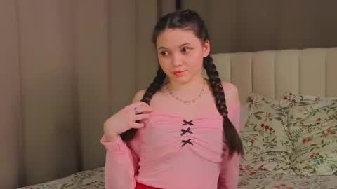 Emily online show from December 2025 11:19:01 AM