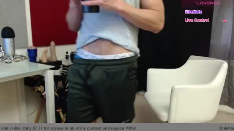 Tyrone Mattias online show from March 2025 10:05:02 PM