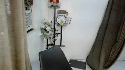 Snapshot of ube_halaya chatting on October 2025 07:05:02 AM Rona online show from October 2025 07:05:02 AM