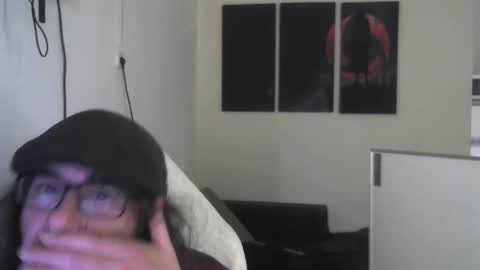 Snapshot of ucloudd chatting on March 2025 07:32:02 AM ucloudd online show from March 2025 07:32:02 AM