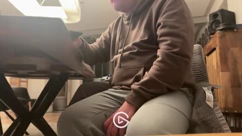 ueberdruck01 online show from March 2026 08:24:02 PM