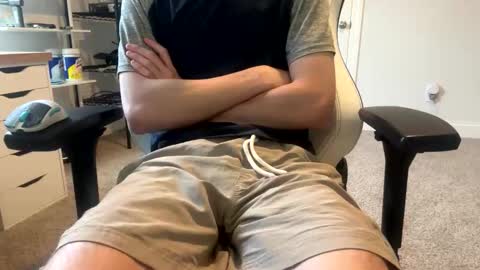 Love Lain online show from April 2026 03:12:01 PM