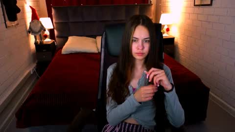 Ulia online show from April 2026 12:29:02 PM