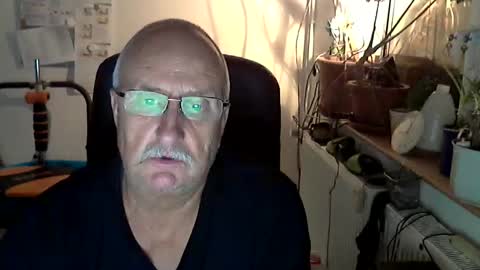 Snapshot of ulli44 chatting on March 2026 09:37:02 PM Ulrich online show from March 2026 09:37:02 PM