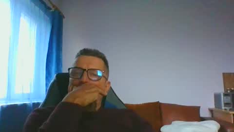 ulmeni4 online show from December 2024 01:24:02 PM