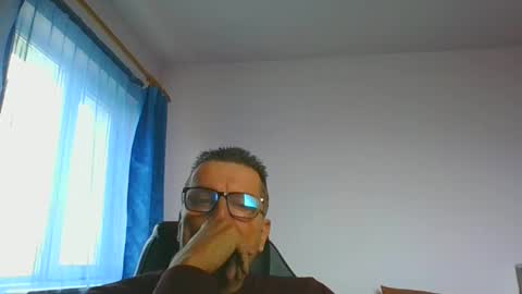 ulmeni4 online show from December 2024 11:00:01 AM