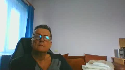 ulmeni4 online show from December 2024 09:56:02 AM