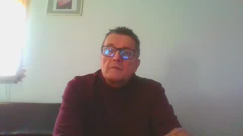 ulmeni4 online show from December 2024 01:09:01 PM