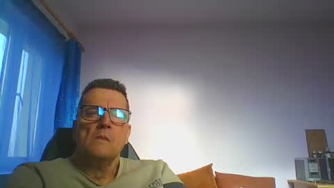 ulmeni4 online show from January 2025 11:43:01 AM