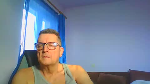 ulmeni4 online show from January 2025 08:33:01 AM