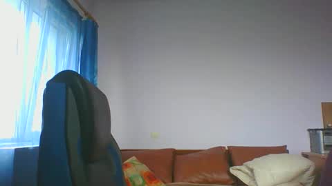 ulmeni4 online show from October 2025 07:53:01 AM