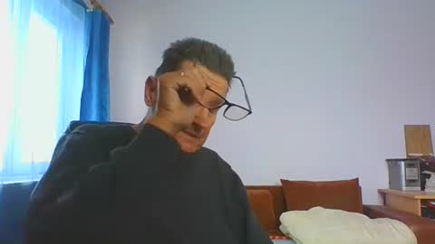 ulmeni4 online show from January 2026 12:18:01 PM