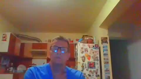 ulmeni4 online show from April 2026 06:21:01 PM