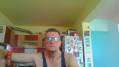 ulmeni4 online show from May 2026 02:00:01 PM